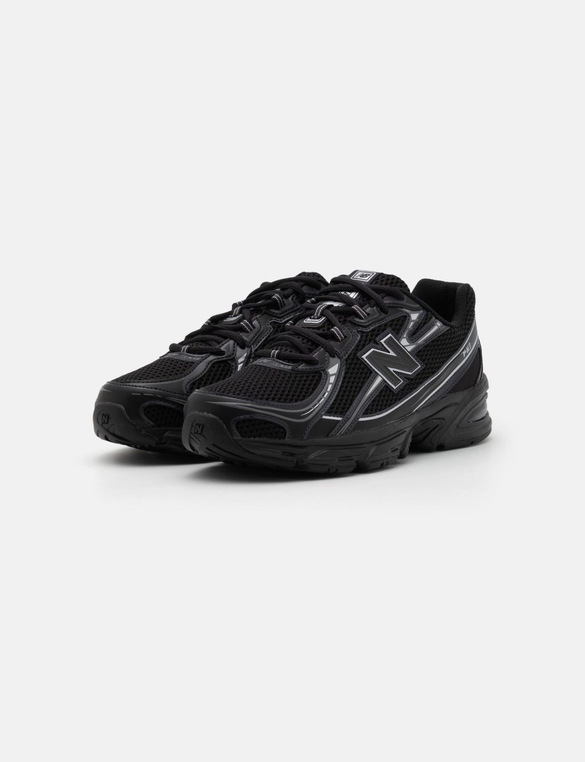 NEW BALANCE 740